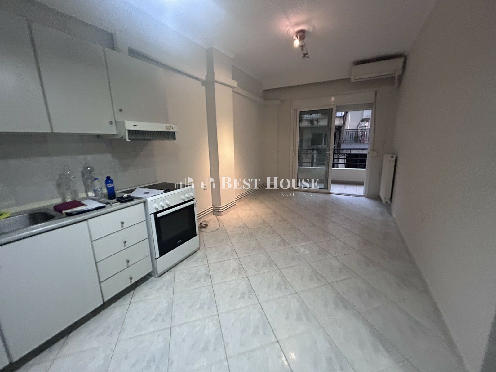 Γκαρσονιέρα, 49τμ, Ζ7350