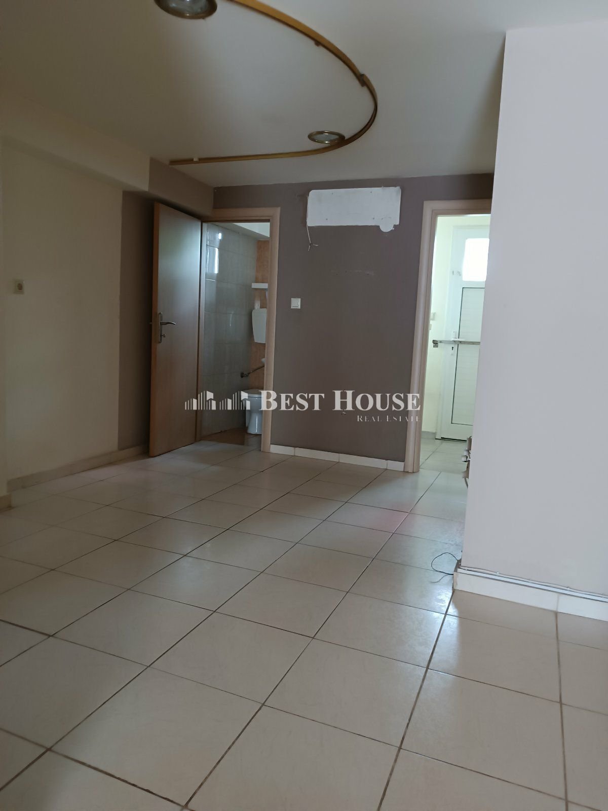 Κατάστημα 44τμ + 37τμ, Ζ7415